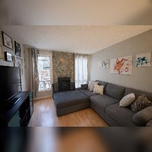 Ormsby Place 3 Bed 1.5 Bath Townhome For Rent - Photo 1