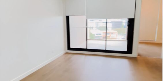 8 Kingsborough Wy, Sydney - Photo 3