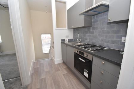 1 bedroom apartment to rent - Photo 4