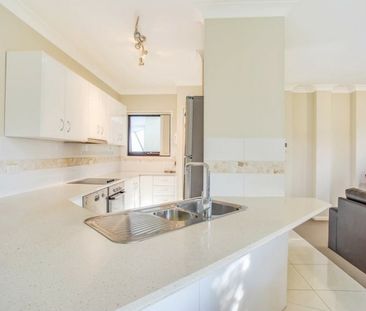 2/119 Minnie Street, Southport QLD 4215 - Apartment For Rent | Domain - Photo 5