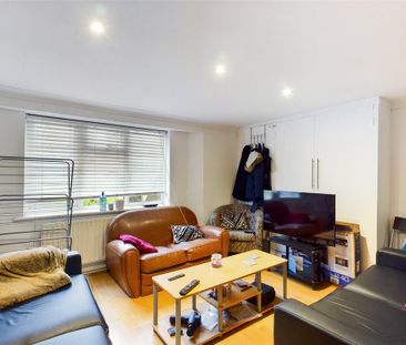 4 bedroom maisonette to rent - Photo 1