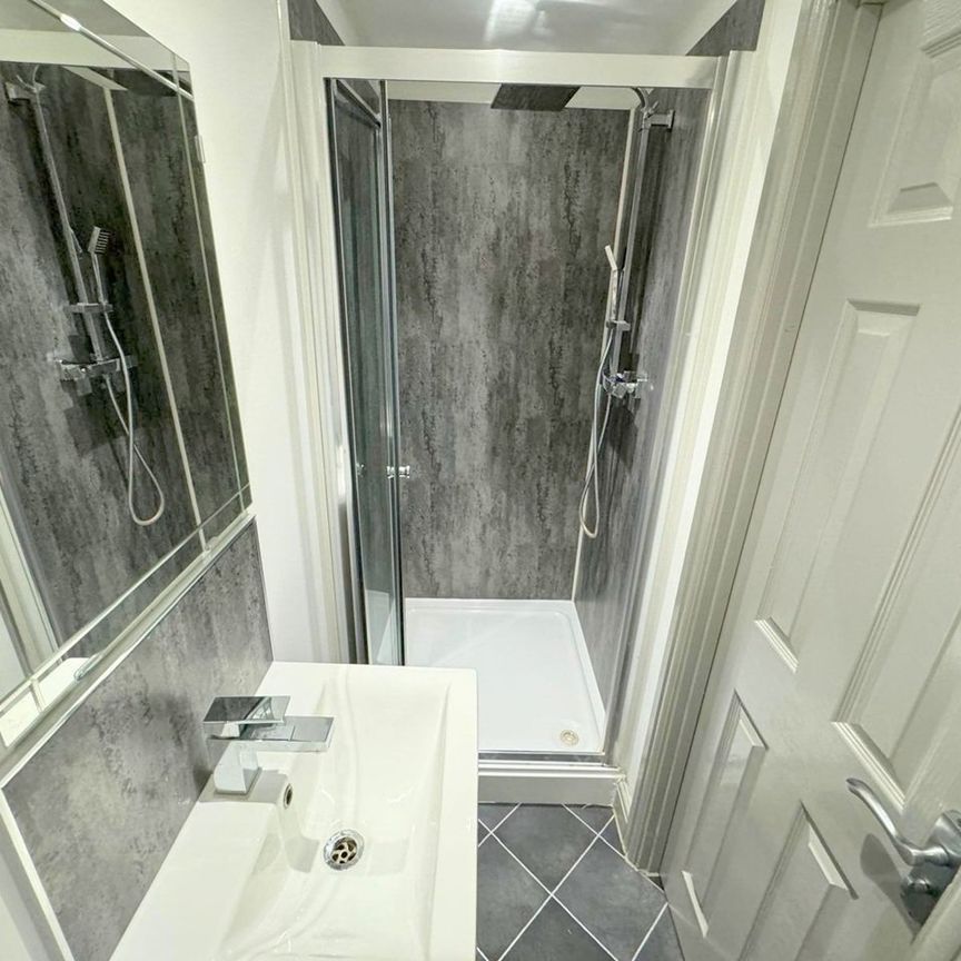 Room in a Shared House, William Road, B67 - Photo 1