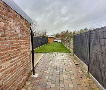 Location Maison 4 pièces 72m² LA CHAPELLE D ARMENTIERES 59930 - Photo 2