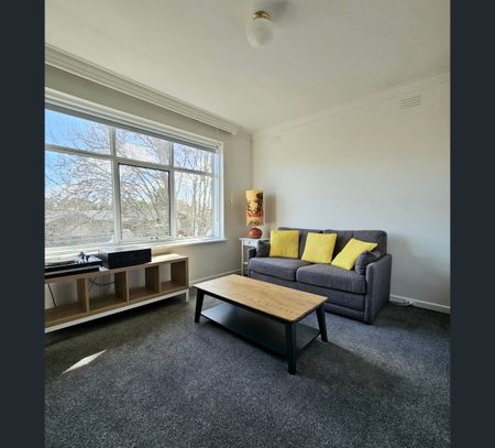 7/132 Mitford Street, Elwood, Vic 3184 - Photo 2