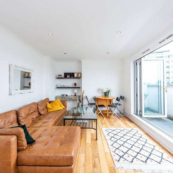 2 bedroom flat to rent - Photo 1