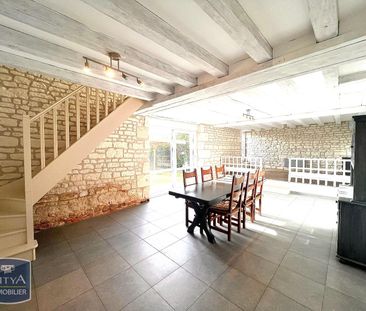 Location Maison 4 pièces 123m² MARCAY 37500 - Photo 2