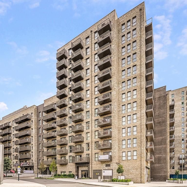 3 bedroom apartment to rent - Photo 1