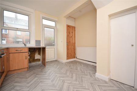 61, Cross Flatts Terrace, Leeds, West Yorkshire, LS11 7PD - Photo 3