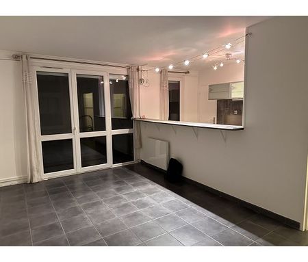 Location Appartement 4 pièces 76m² YERRES 91330 - Photo 2
