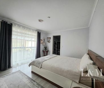 The Perfect Home!! - Photo 1