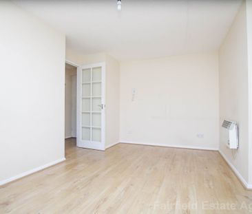 Sandown Road, North Watford, WD24 - Photo 2