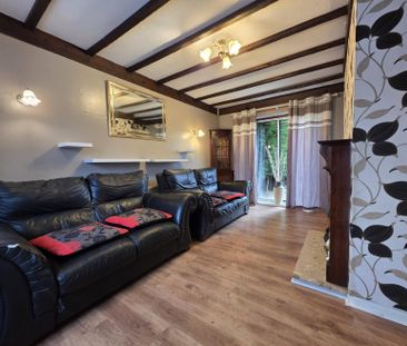 2 bedroom house to rent - Photo 1