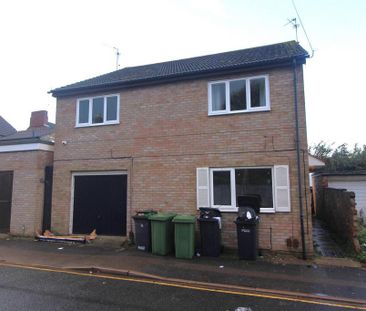 Studio to rent - Photo 5