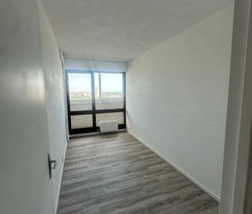 Location Appartement 5 pièces 100m² - Photo 1