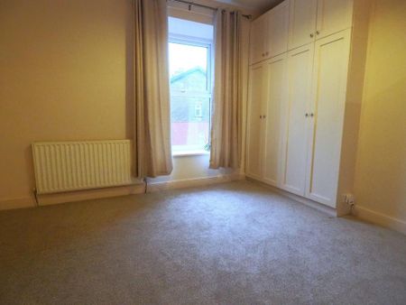 2 bedroom end of terrace house to rent - Photo 3