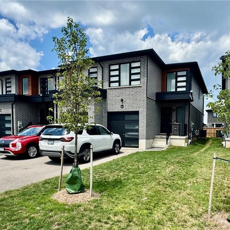44 WILKINSON Avenue, Cambridge, Ontario, N1S0C5 - Photo 1