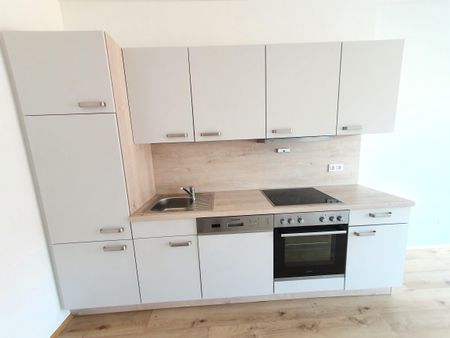 Betreutes Wohnen: Geförderte Altbauwohnung mit Balkon - Photo 2