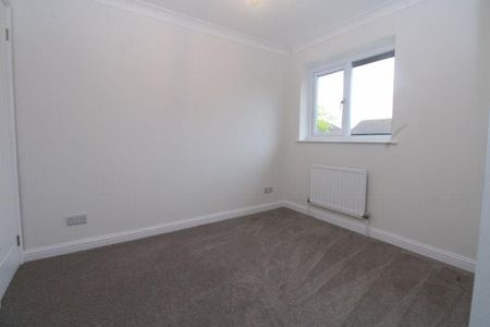 3 bedroom detached house to rent - Photo 5