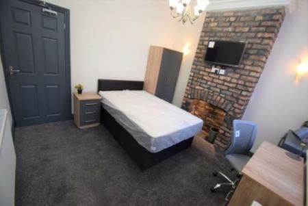 Elgin Street, Shelton, Stoke-On-Trent, ST4 - Photo 1