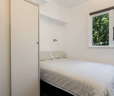 One Bedroom Unit - Photo 3