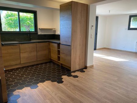 Location appartement 4 pièces 85.2 m² à Ucel (07200) - Photo 4