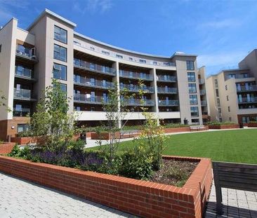 Manor Way, Borehamwood, WD6 - Photo 1