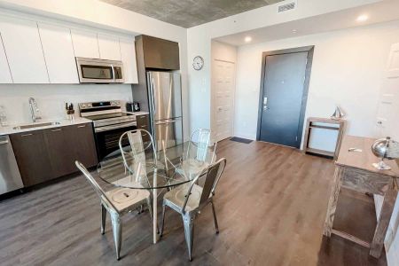 Condo for rent, Montréal (Saint-Laurent) - Photo 3