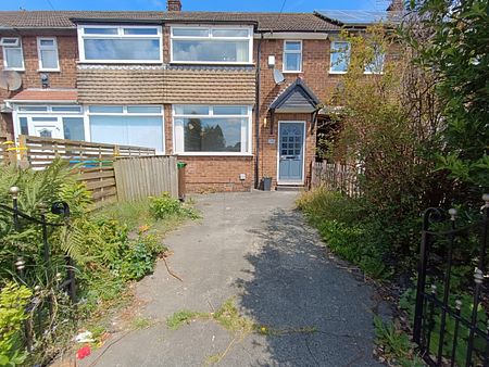 2 Bed Terraced House, Joyce Street, M40 - Photo 2