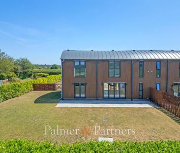 4 bedroom semi-detached house to rent - Photo 2