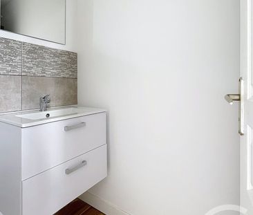 Location Appartement 2 pièces 24m² LILLEBONNE 76170 - Photo 4