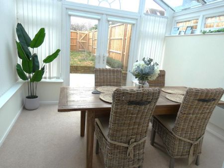 2 bedroom semi-detached house to rent - Photo 2