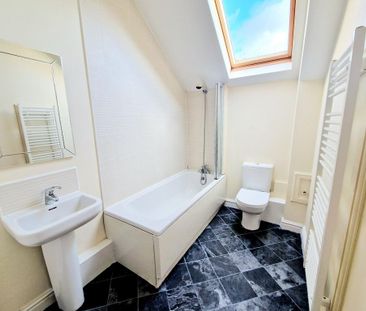 2 bedroom flat to rent - Photo 6