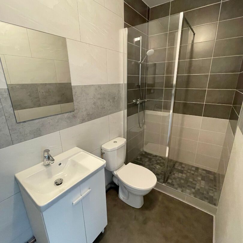 Location Appartement 1 pièce 37m² - Photo 1