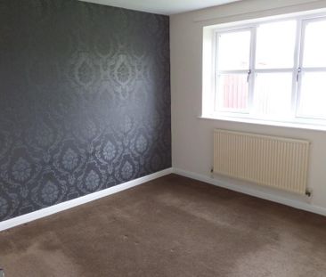 2 bedroom detached bungalow to rent - Photo 1