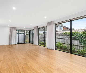 2/48 Rowland Street, Kew VIC 3101 - Photo 4