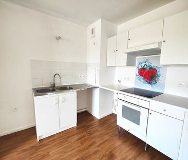 Location Appartement 2 pièces 43m² - Photo 2