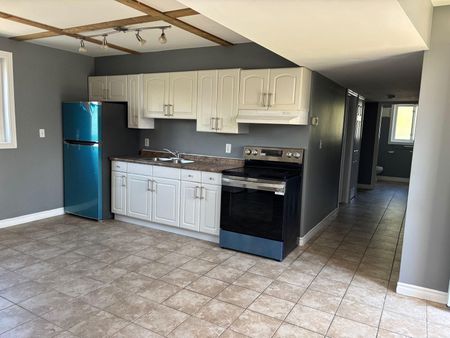 For Lease - 36 Merritt Street Unit# 2, St. Catharines, Ontario - Photo 4