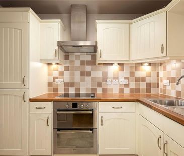 2 bedroom apartment to rent - Photo 6