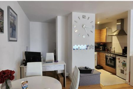 2 bedroom flat to rent - Photo 3