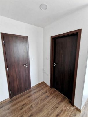 Pronájem bytu 2+kk 34 m2 - Photo 1