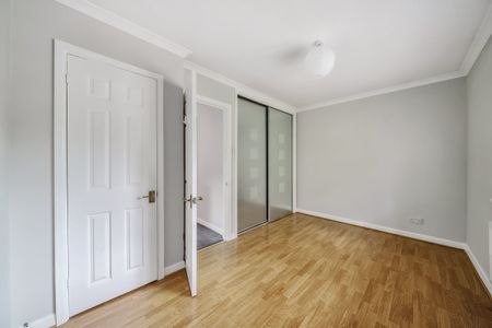 2 bedroom semi-detached house to rent - Photo 3