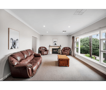 Beautiful Family Home with Swimming Pool and Breathtaking Hill View! - Photo 1