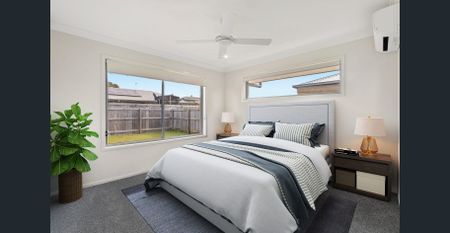 Impeccable Family Living only 800m from the Waterfront - Photo 4