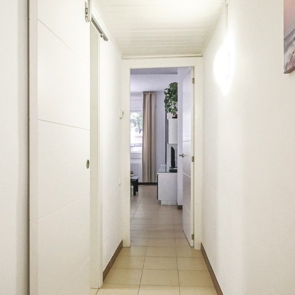 Newly renovated and furnished 2 minutes from Sagrada Familia. - Foto 1