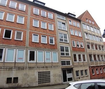 Zentrale 2-Zi.-Wohnung mit Balkon in der Lübecker City / Nähe Marie... - Foto 1