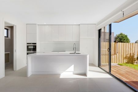 1/20 Westwood Drive, Bulleen VIC 3105 - Apartment For Rent | Domain - Photo 4