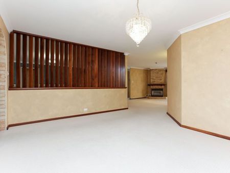 10 Sprigg Place, Booragoon - Photo 5