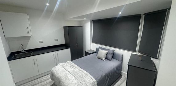 Studio to rent - Photo 2