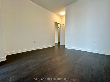 105 Oneida Crescent #1004 - Photo 4