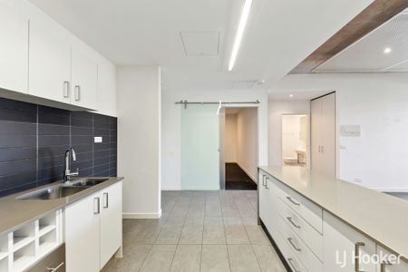 207/22-24 Lonsdale Street, Braddon ACT, Belconnen - Photo 4